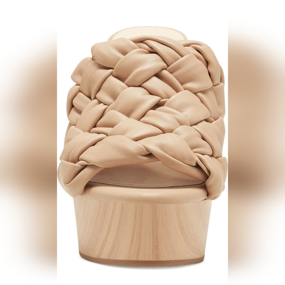 Jessica Simpson Platform Sandals - Picture 7 of 11